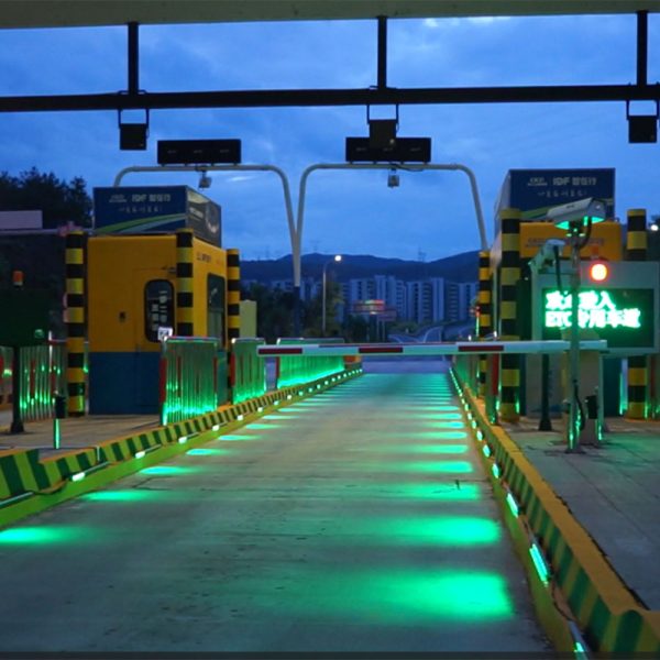 车道智能跑马灯